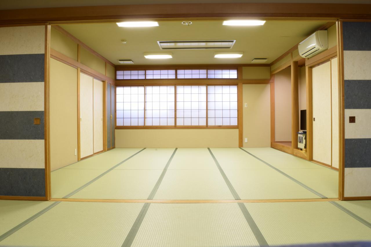 Takasaki Kannonyama Onsen Kinzanso Hotel Buitenkant foto