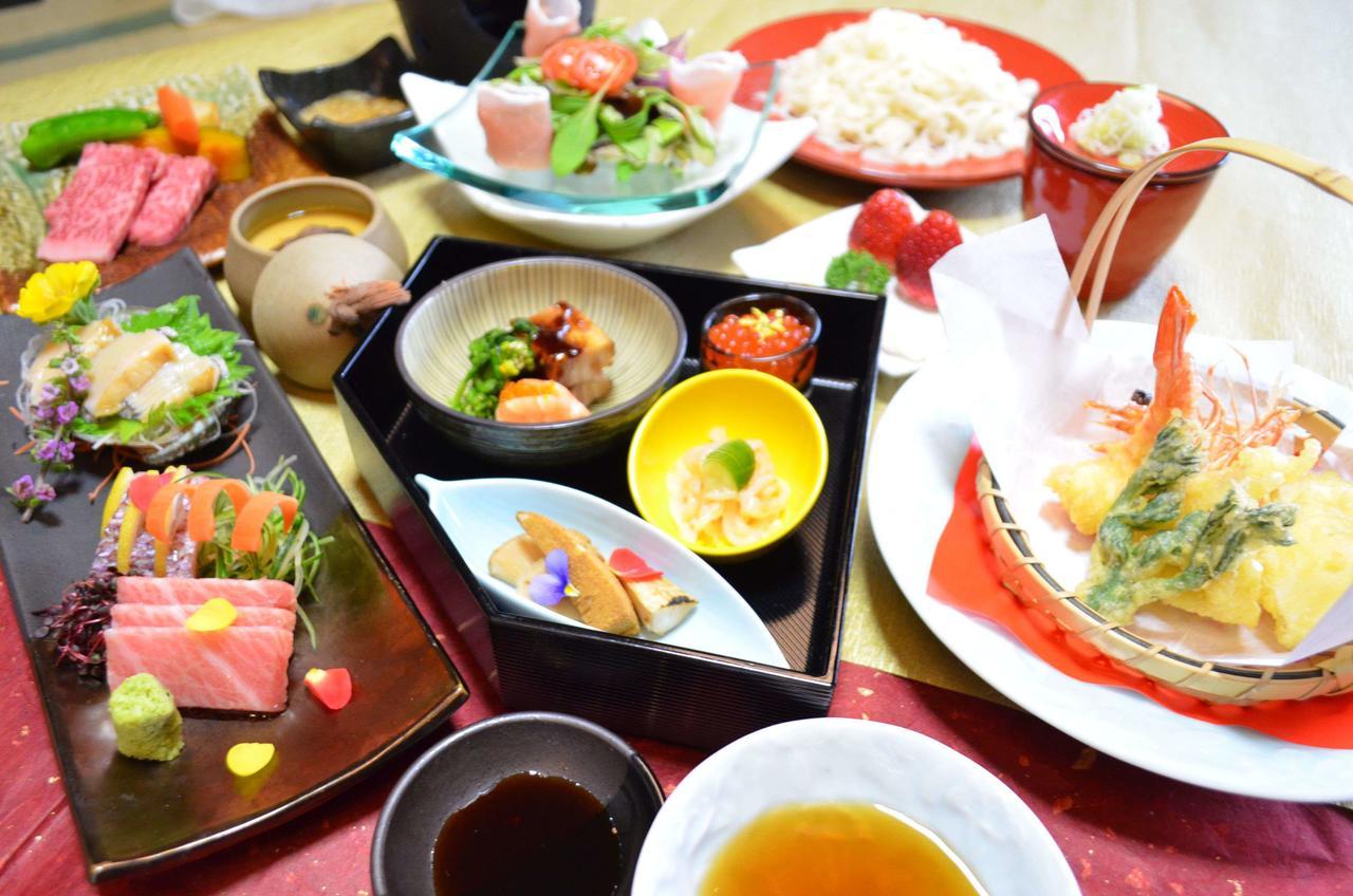 Takasaki Kannonyama Onsen Kinzanso Hotel Buitenkant foto