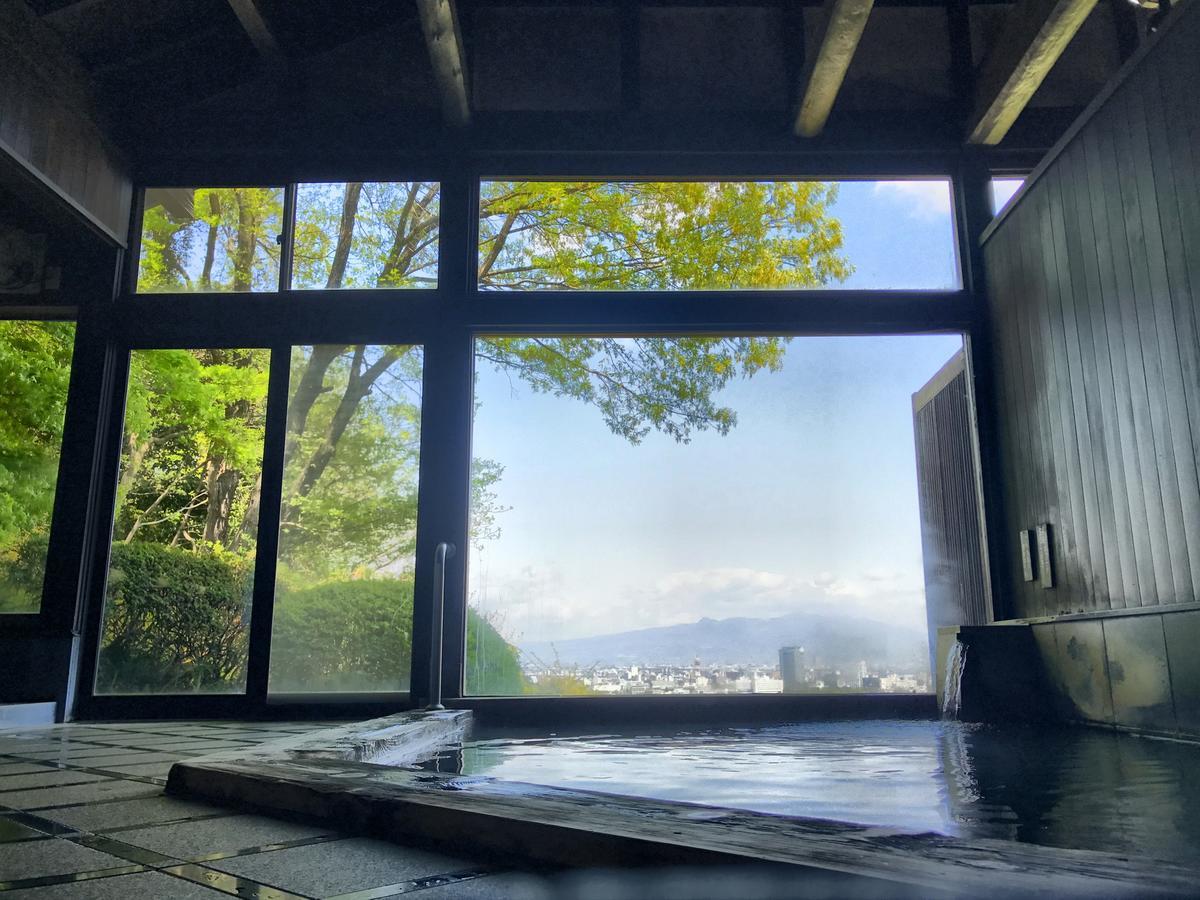 Takasaki Kannonyama Onsen Kinzanso Hotel Buitenkant foto