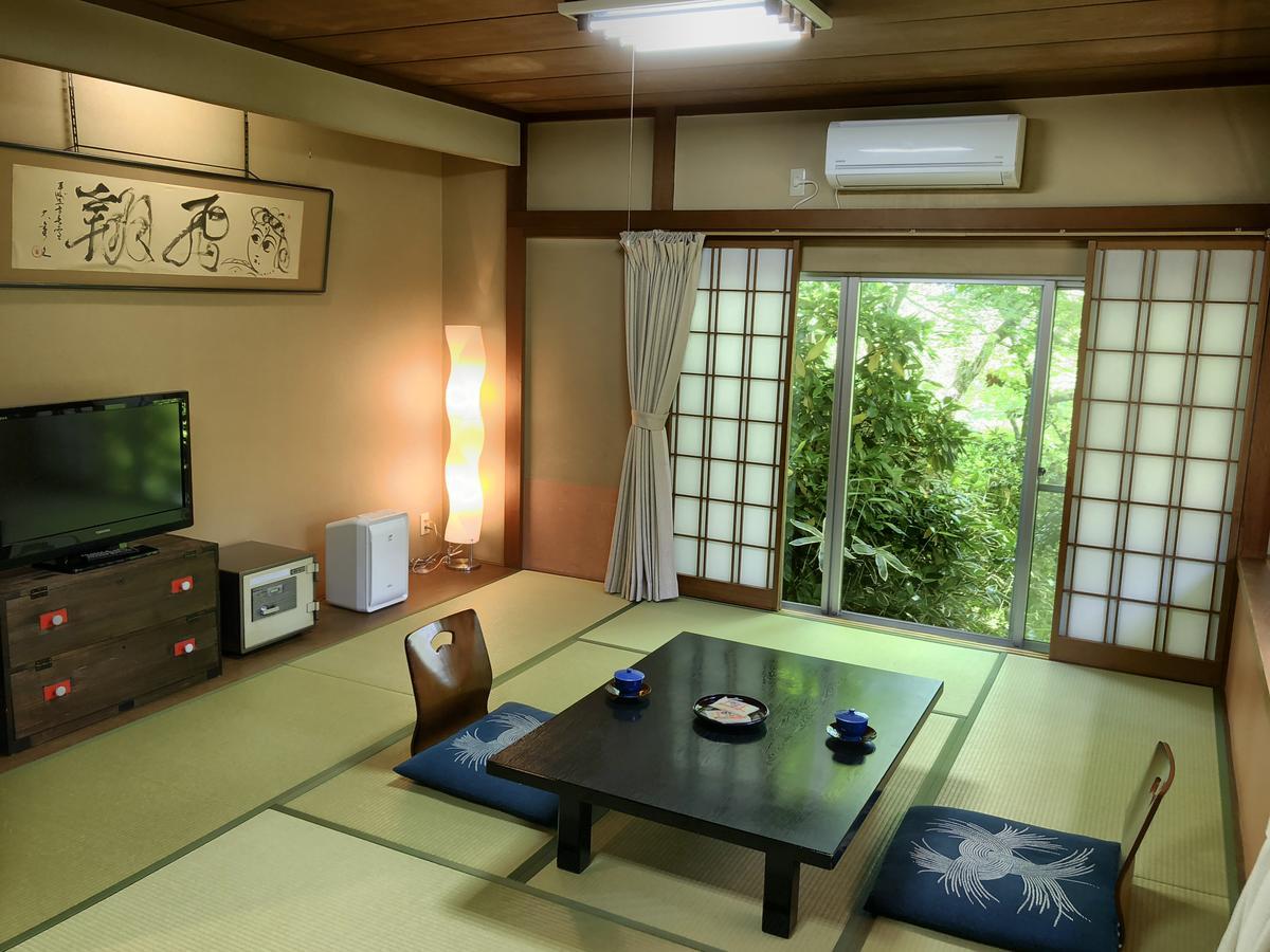 Takasaki Kannonyama Onsen Kinzanso Hotel Buitenkant foto