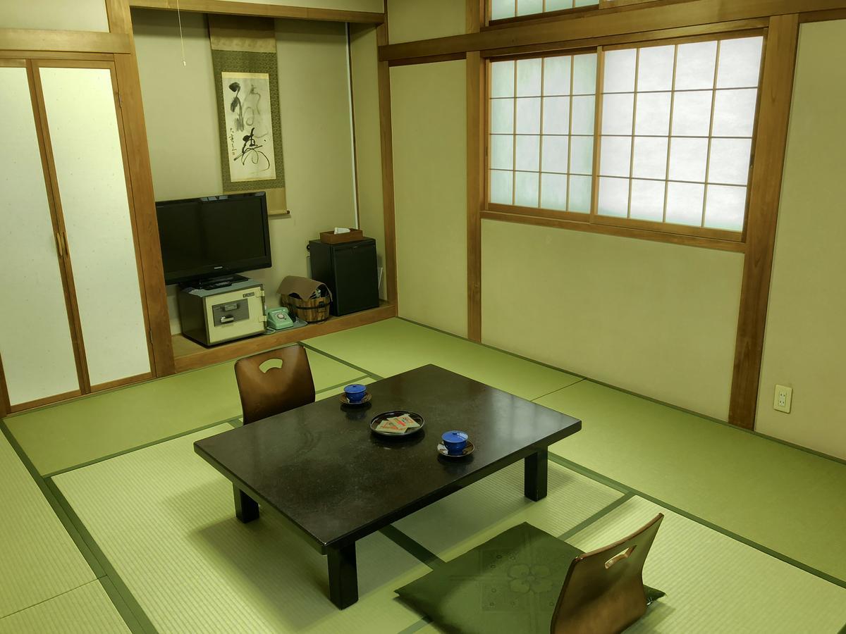Takasaki Kannonyama Onsen Kinzanso Hotel Buitenkant foto