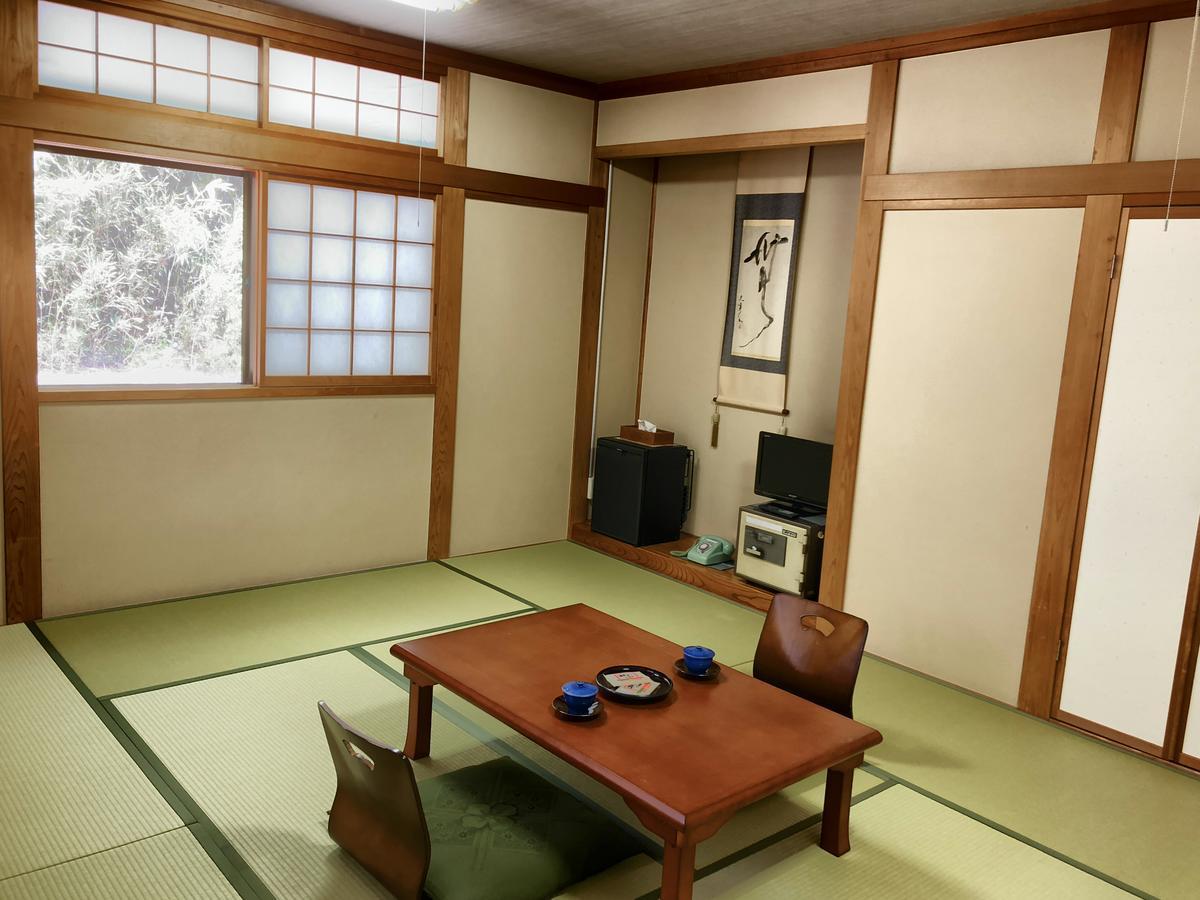 Takasaki Kannonyama Onsen Kinzanso Hotel Buitenkant foto